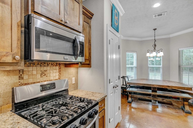 Building Photo - 6407 Norwood St