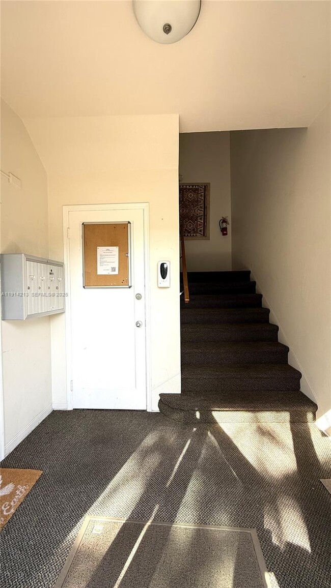 Building Photo - 755 NE 91st St