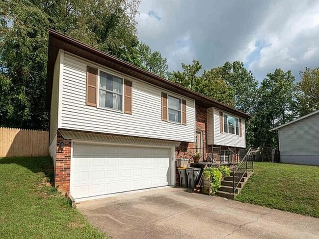 Building Photo - 1619 S Troy Ct