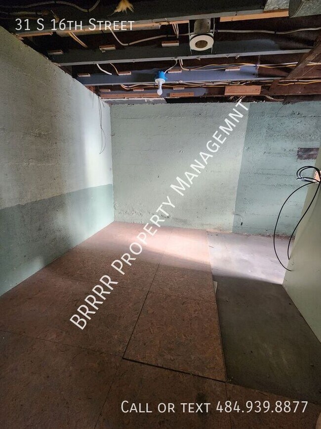 Building Photo - Wilson School District 3 bedroom 1.5 bathr...