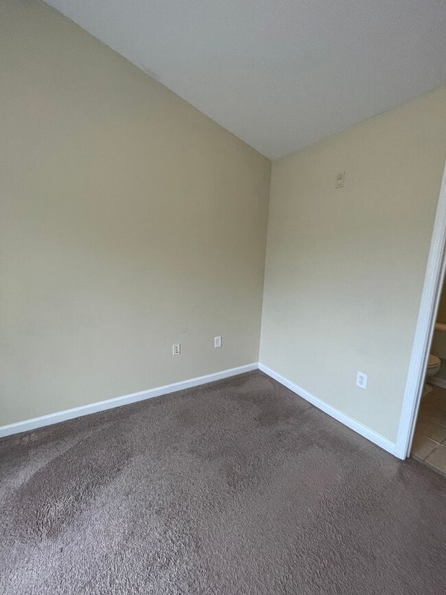 Building Photo - 17-1727 BBCH