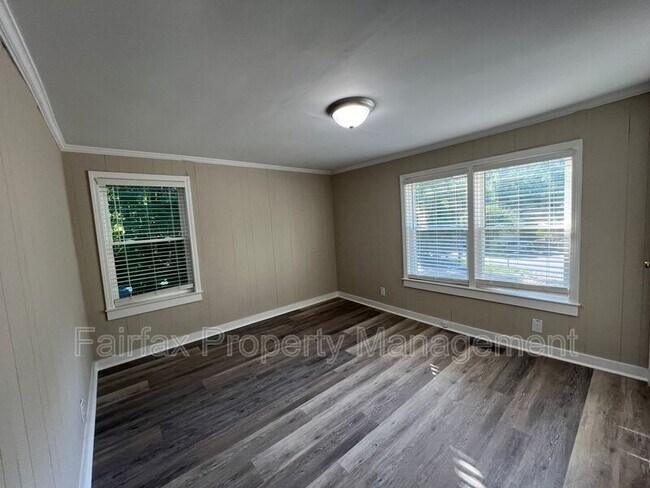 Building Photo - 2616 S Roxboro St