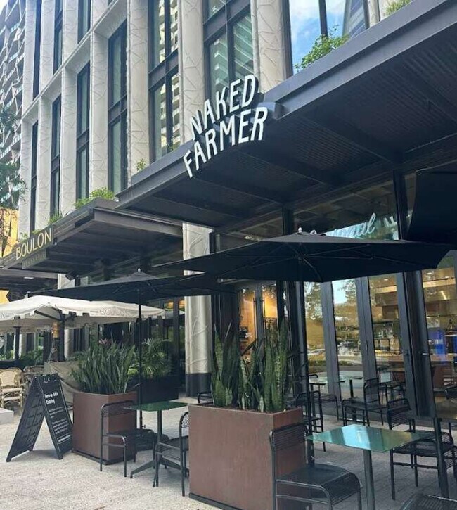 Building Photo - 1906 W Cherry St