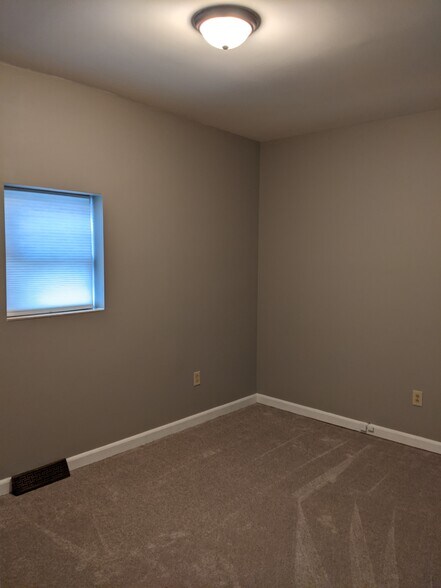 Bedroom - 347 Academy St