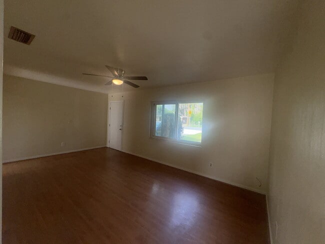 Building Photo - Cozy 3 Bedroom Home in Quiet Community | Hardwood Floors | Large Yard