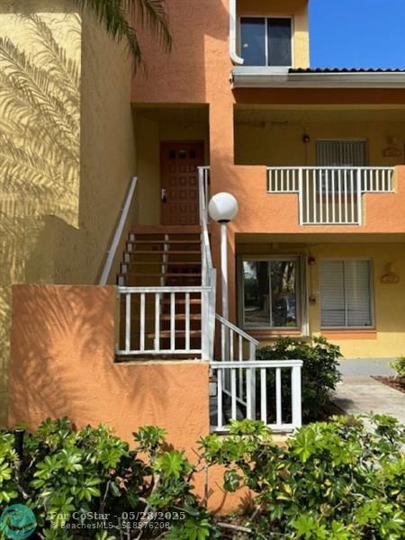 Building Photo - 1068 Coral Club Dr