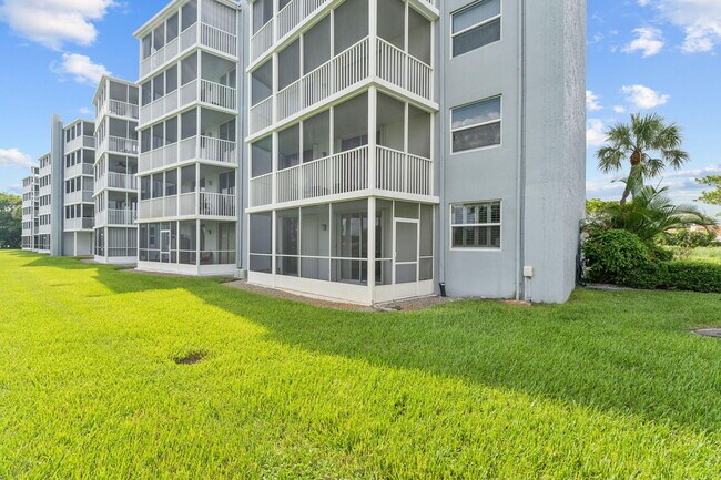 Building Photo - 250 NW 67th St