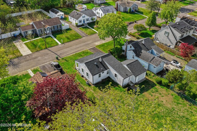 Building Photo - 57 Villa Pl