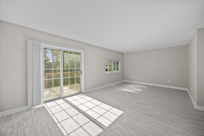 Building Photo - 125 Pirates Rd