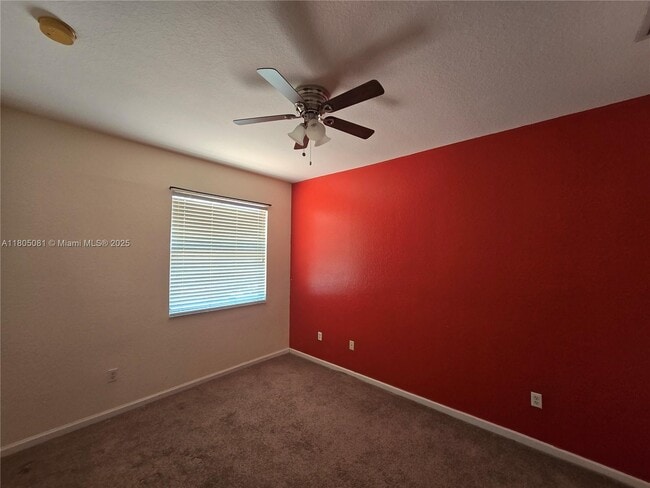 Building Photo - 1750 NE 37th Pl