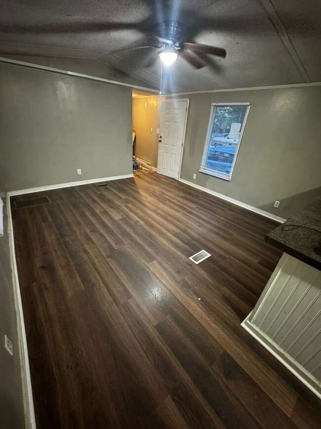 Building Photo - 4893 Madison Dr