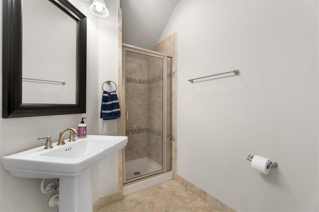 Building Photo - 27121 Holtwood Grove Rd