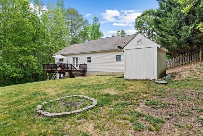 Building Photo - 7386 Monroe Dr