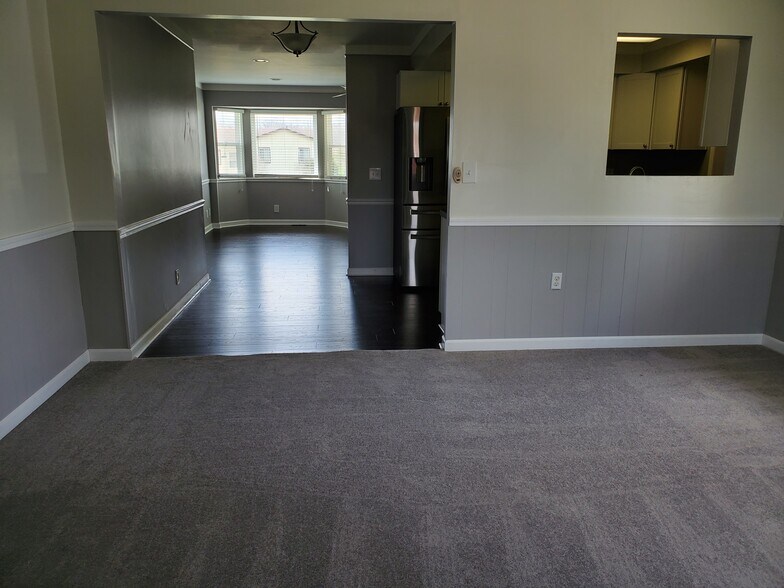 Looking from fireplace - 1411 Parke Street