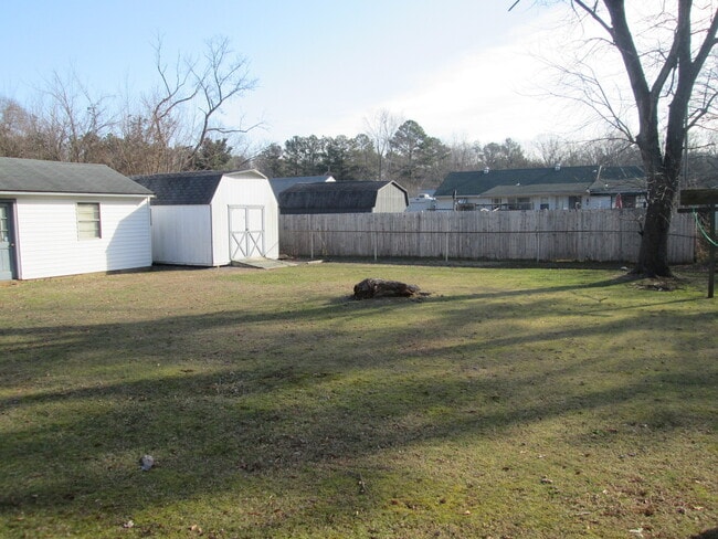 Building Photo - 509 Sherilyn Dr