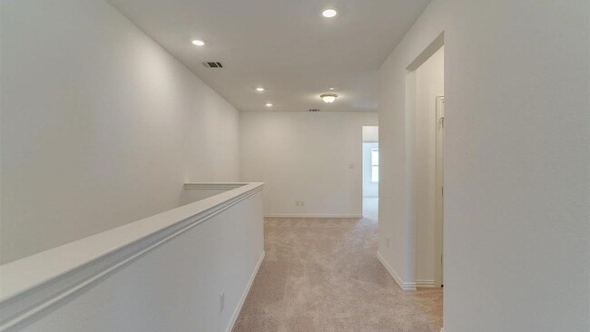 Building Photo - 9935 Schramm St