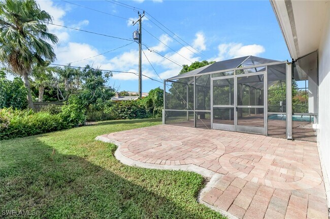 Building Photo - 750 Southern Pines Dr