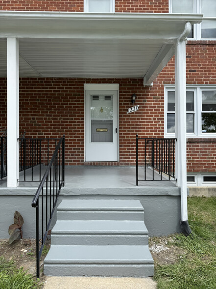 Primary Photo - 1330 Woodbourne Ave