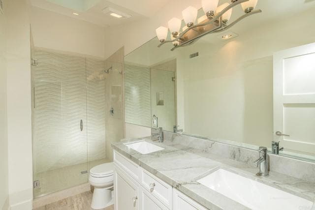 Building Photo - 1734 Kennington Rd