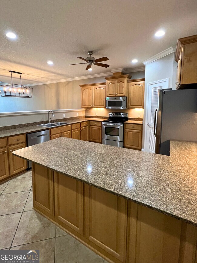 Building Photo - 582 Eagle Blvd