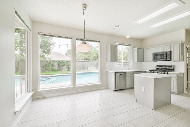 Building Photo - 10239 Sable Trail Ln