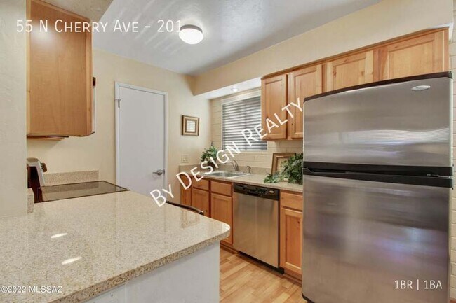 Building Photo - 10th Street Condo 1 Bed 1 Bath - Easy Walk or Quick Bike to University of Arizona