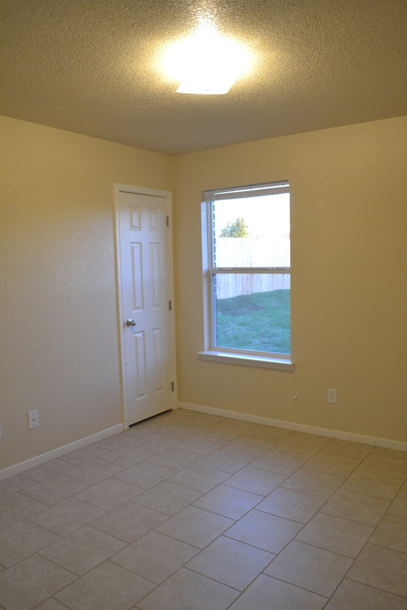 Bedroom #2 w/closet - 220 Ryan Cir Apt B