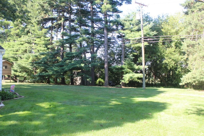 Building Photo - 275 Woodland Dr