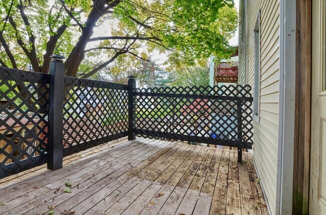 Building Photo - 112 Randolph Ave