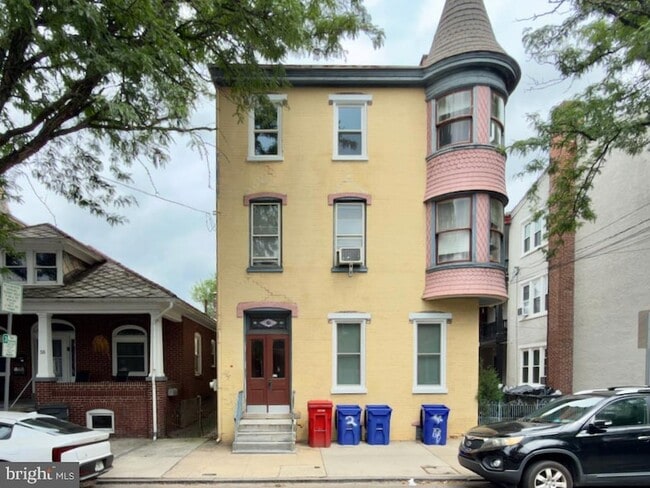Building Photo - 59 King St