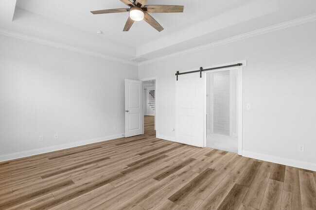 Building Photo - Dream Home in Hampstead!