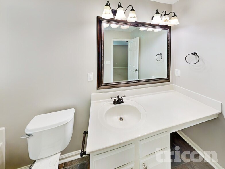 Building Photo - 310 Waterlemon Way