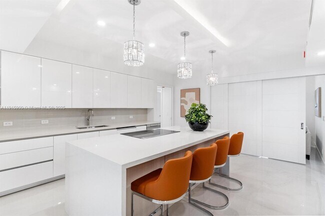 Building Photo - 3200 N Ocean Blvd