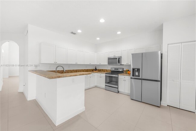 Building Photo - 9369 SW 224th Terrace