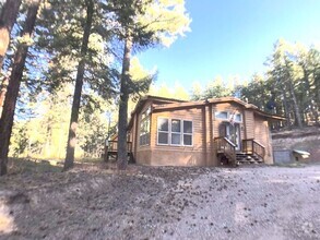 Building Photo - Jemez Mountains 3 bedroom with an open lay...