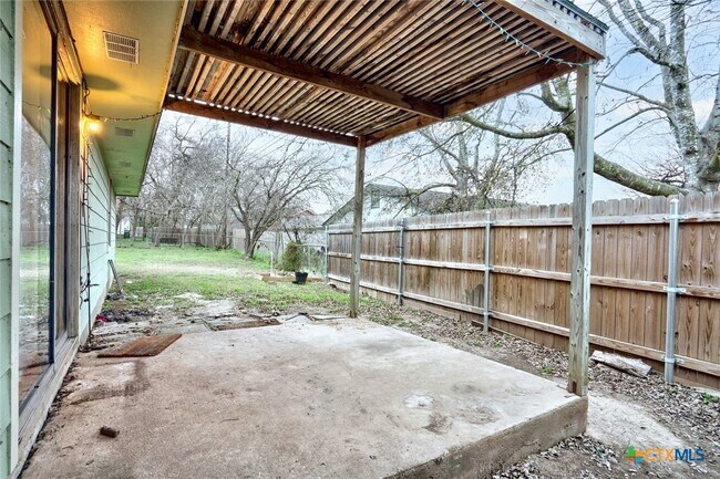 Building Photo - 108 Hughson Ct