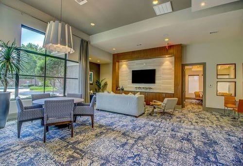 Building Photo - 11800 Dessau Rd