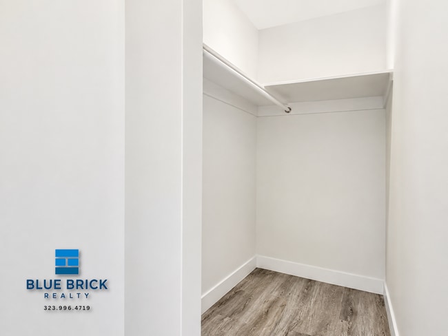 Building Photo - 147 Normandie Ave