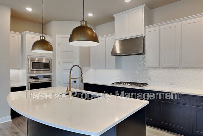 Building Photo - 2013 Tolleson Dr