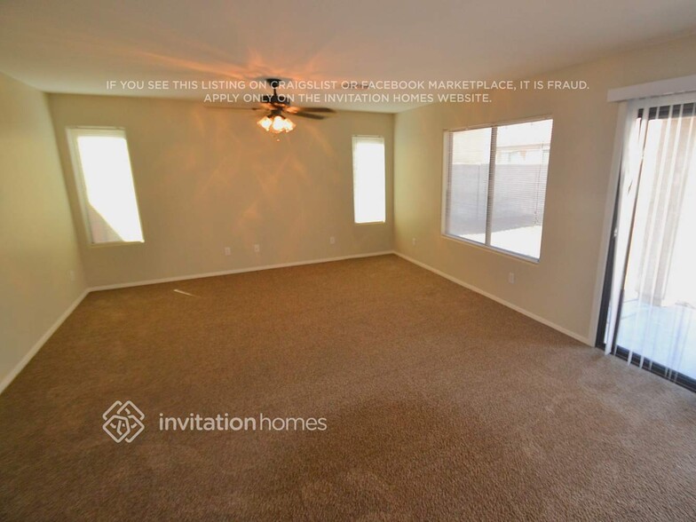 Building Photo - 2162 E Cochise Ave