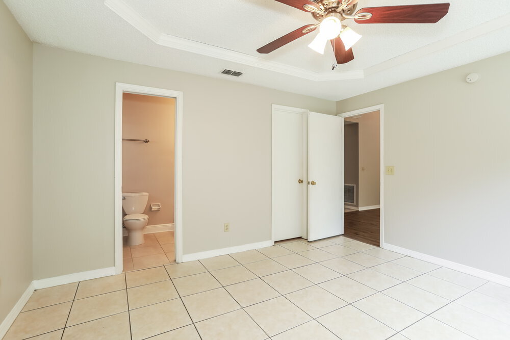 Building Photo - 2232 Alderney Ct