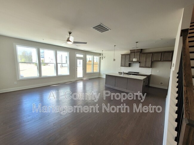 Building Photo - 1242 Willowcrest Wy