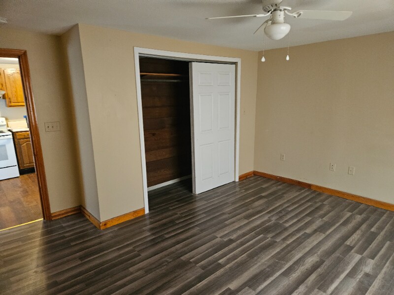 Building Photo - 280 Orchard Dr