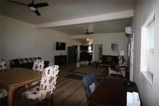 Building Photo - 6850 US-41