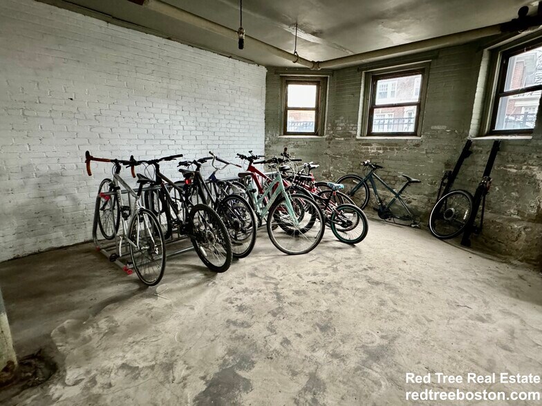 Building Photo - 309 Allston St