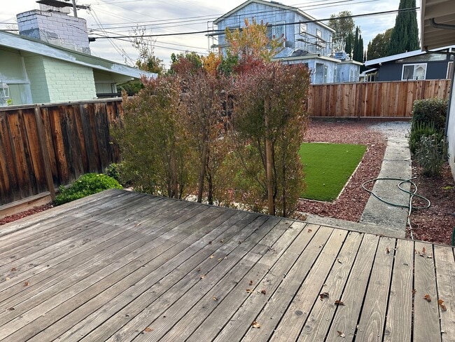 Building Photo - Single family house 3 bedroom 2 bath in Cupertino