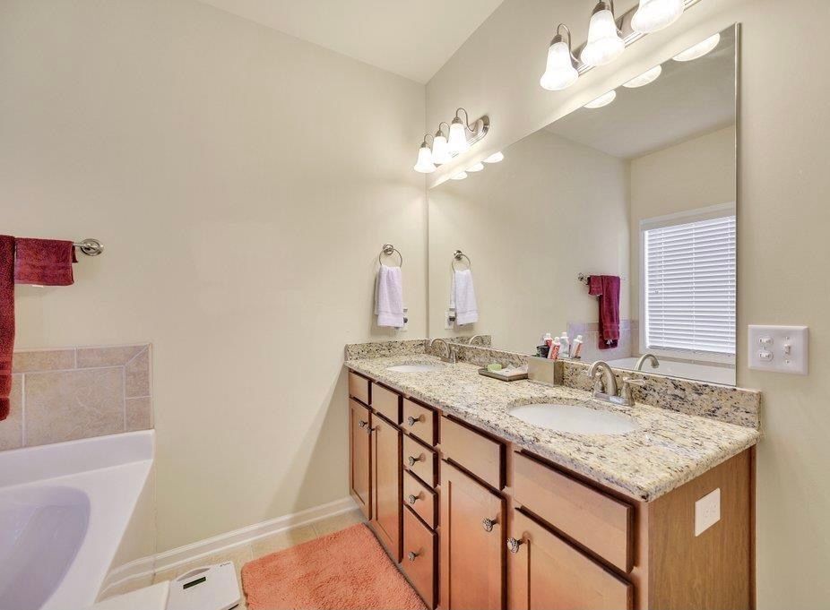 Building Photo - 59 Bayside Ct