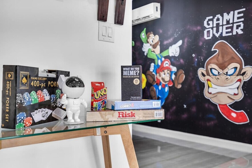 Building Photo - 1255 NE 199th St