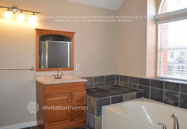 Building Photo - 1109 Ashford Dr