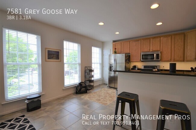 Building Photo - 7581 Grey Goose Way